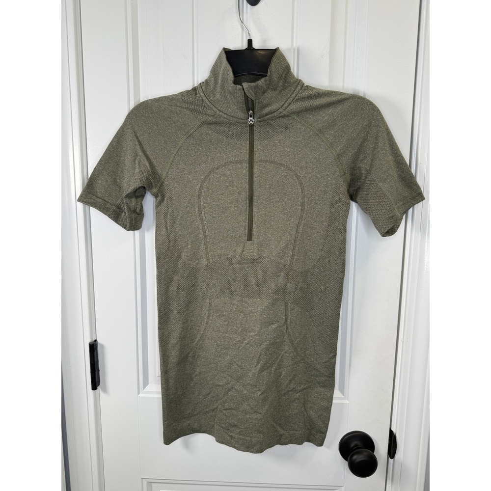 Lululemon Women Swiftly Tech 1/2 Zip Size 4 Green Heathered Gorpcore Gym